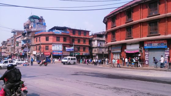 सहयोग कि व्यापार?
